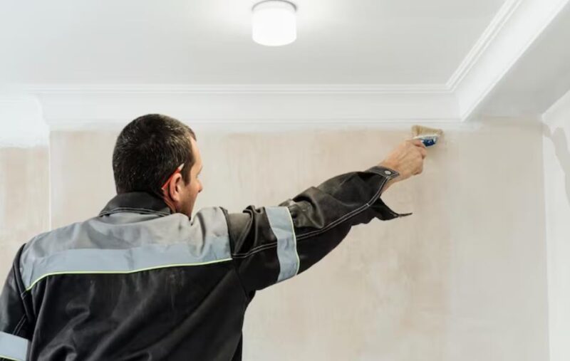 How to Restore Damaged Walls and Maintain a Fresh Interior