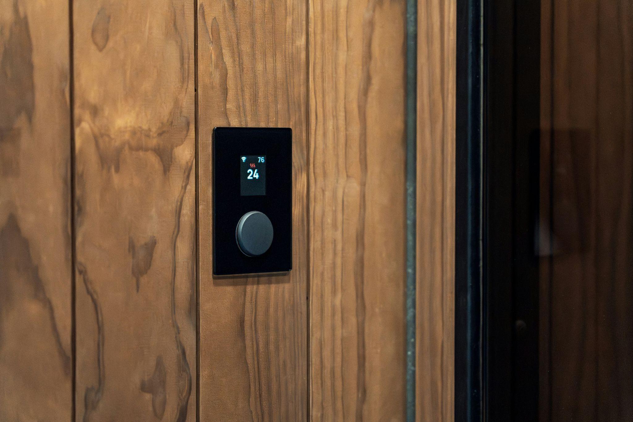 Choosing the Right Heating and Cooling Controls for a More Comfortable Home 2