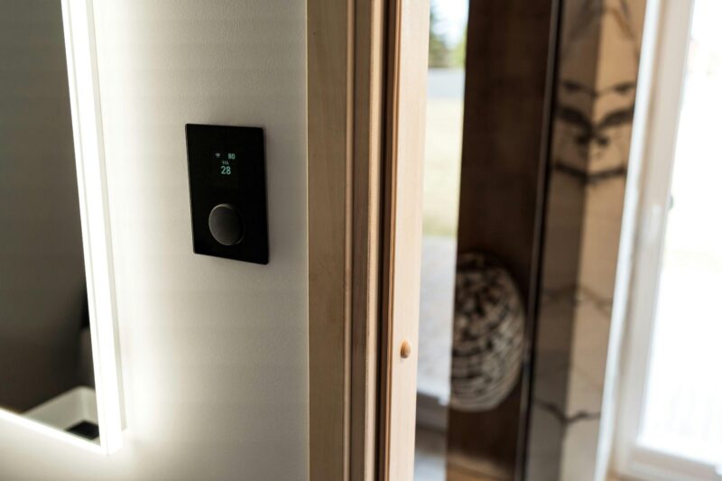 Choosing the Right Heating and Cooling Controls for a More Comfortable Home