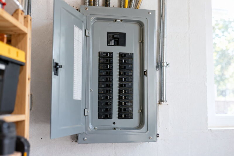 Is Your Breaker Panel the Bottleneck How to Tell Capacity Problems from Circuit Faults
