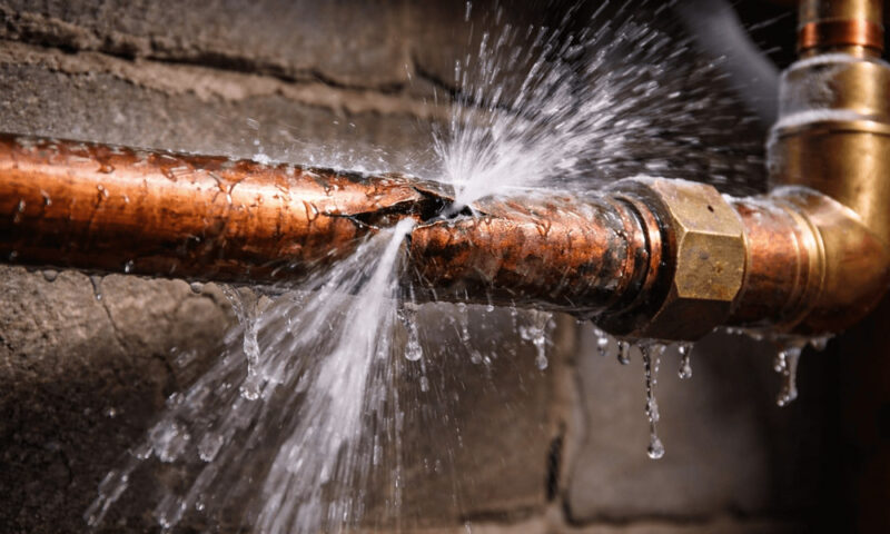 The First Hour After a Burst Pipe or Major Leak